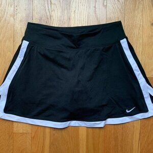 EUC Nike Tennis Skirt Black and White Womens Small